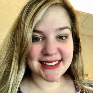 Meet your Posher, Whitney